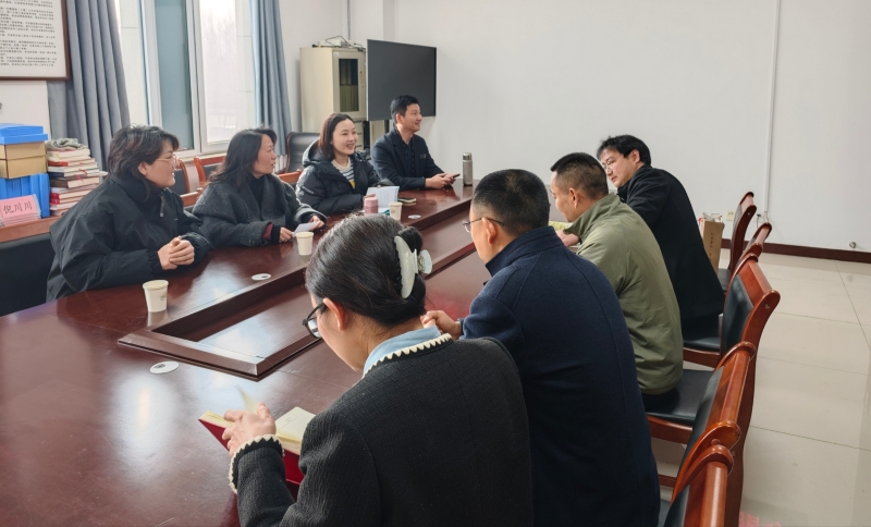 座谈图片.jpg
